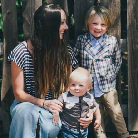 Meet your Posher, Liz - Picture 1 of 1